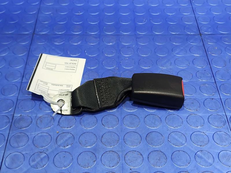 2016 Nissan Rogue Rear Seat Belt