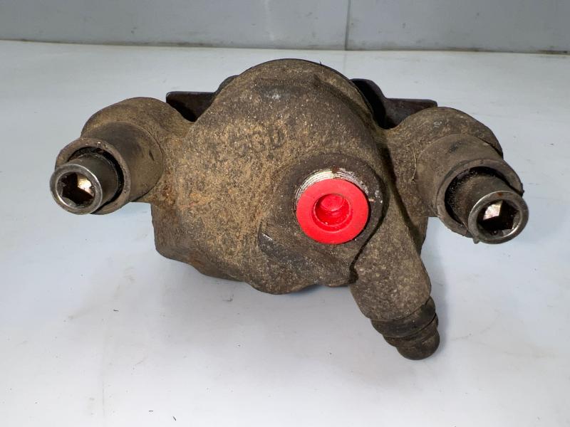 2005 - 2007 Ford Escape Rear Brake Caliper RH Passenger Side OEM 6L8Z2553A