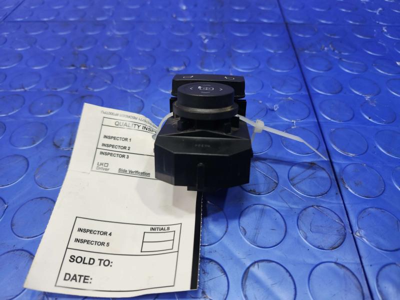 2019 Chevrolet Silverado 3500 Door Switch Front