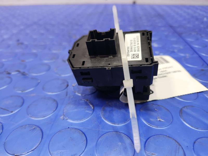 2019 Chevrolet Silverado 3500 Door Switch Front