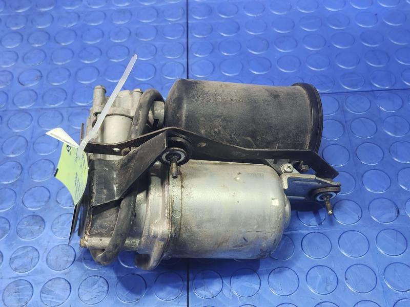 2003-2011 Lincoln Towncar Air Ride Suspension Compressor Pump Assembly OEM 3W133B484BA