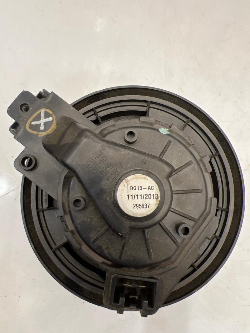 2014 Ford Explorer Blower Motor