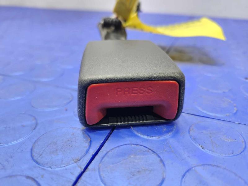 2020 Kia Rio Front Seat Belt