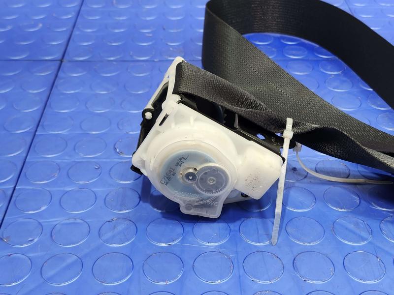 2015 Toyota Prius Rear Seat Belt