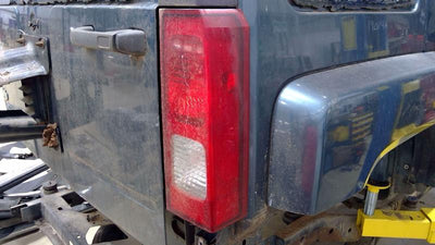 2007 Hummer H3 Tail Light Assembly