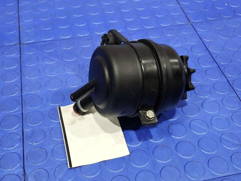 2008 BMW 128i Power Steering Reservoir