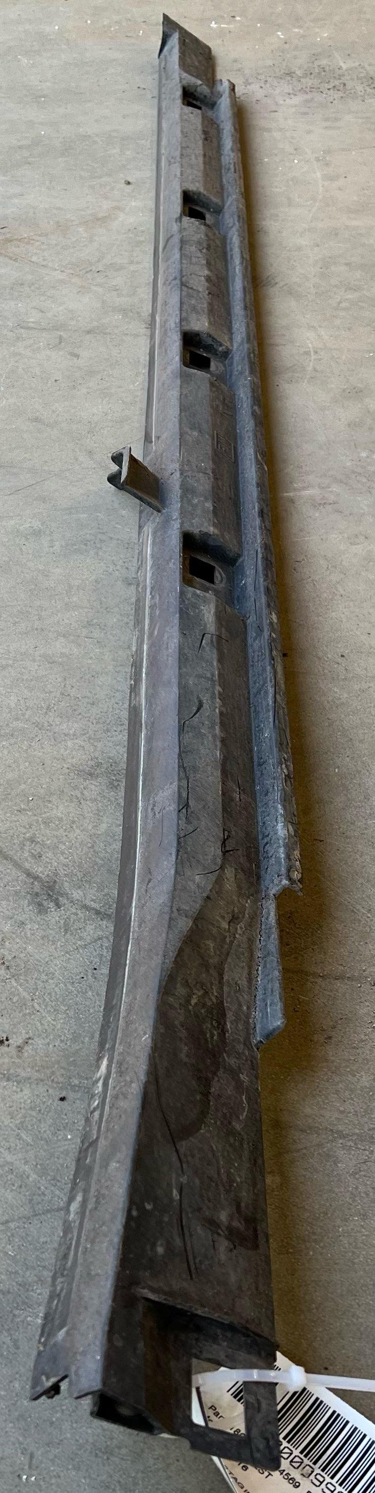 2016 Subaru Forester Rocker Moulding