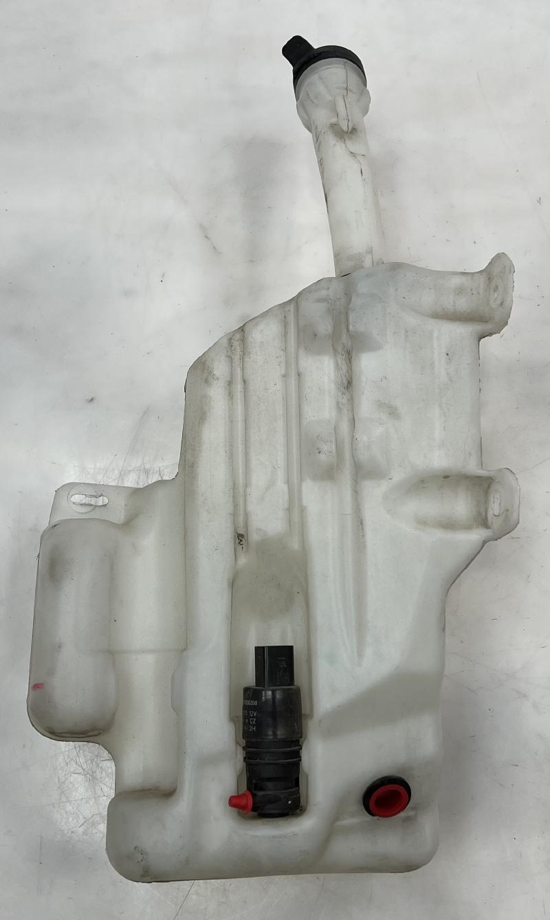 2014 Buick LaCrosse Washer Bottle