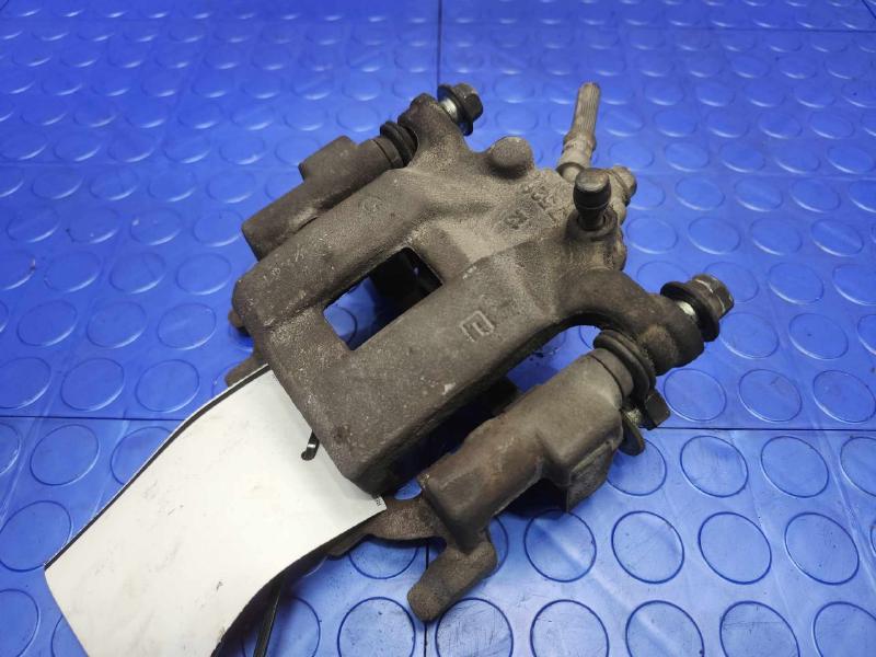 2017 Nissan Maxima Caliper