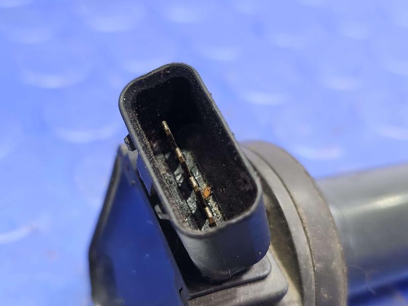 2000-2009 Toyota Tundra V8 Ignition Coil Pack Genuine OEM Part 9008019027