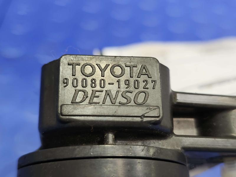 2000-2009 Toyota Tundra V8 Ignition Coil Pack Genuine OEM Part 9008019027