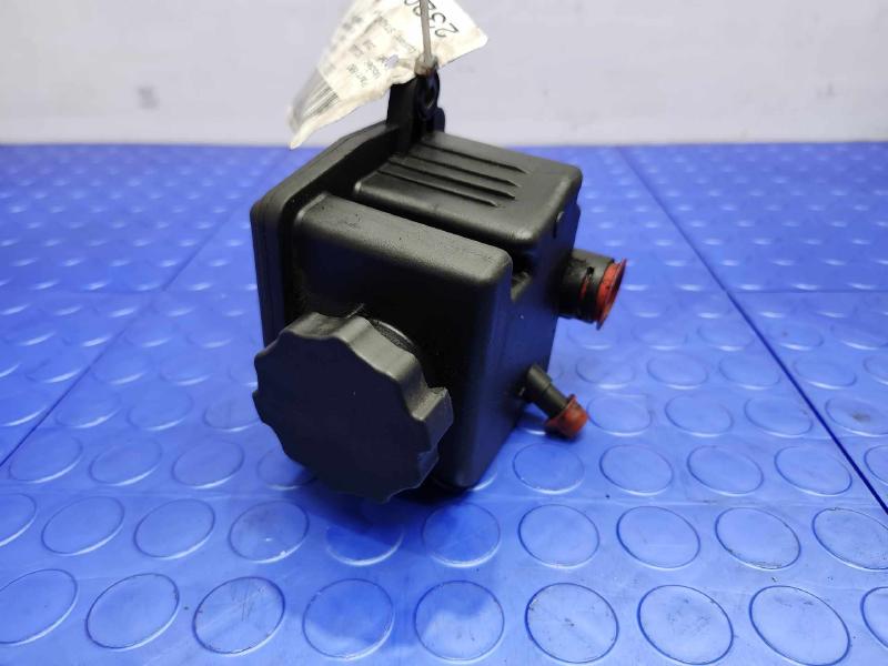 2006 Mercedes S-Class Power Steering Reservoir