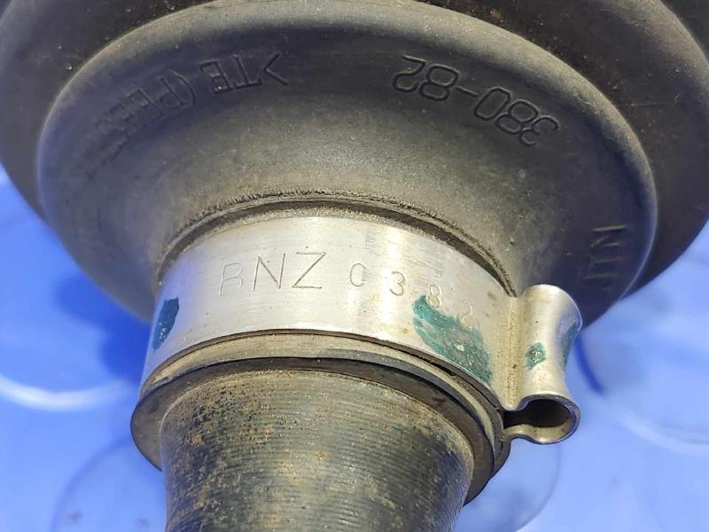 2013 Nissan Juke Axle Shaft