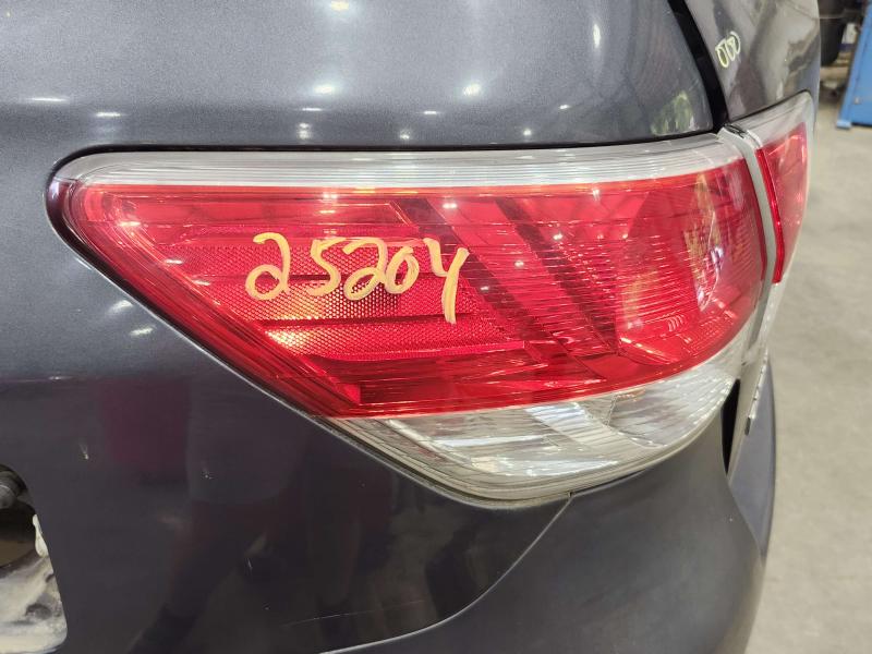 2013 Nissan Pathfinder Tail Light Assembly