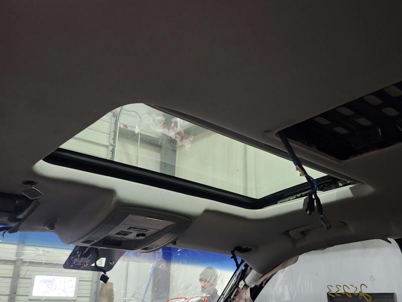 2015 Chevrolet Tahoe Roof Glass (Glass Only)