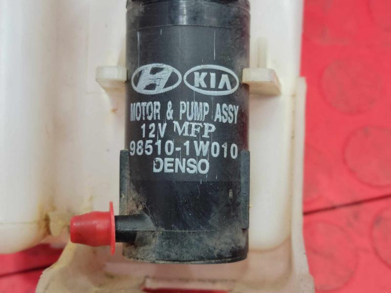 2017-2018 Kia Forte Sedan Windshield Washer Fluid Reservoir OEM 98610B0100