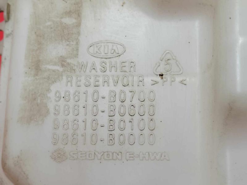 2017-2018 Kia Forte Sedan Windshield Washer Fluid Reservoir OEM 98610B0100