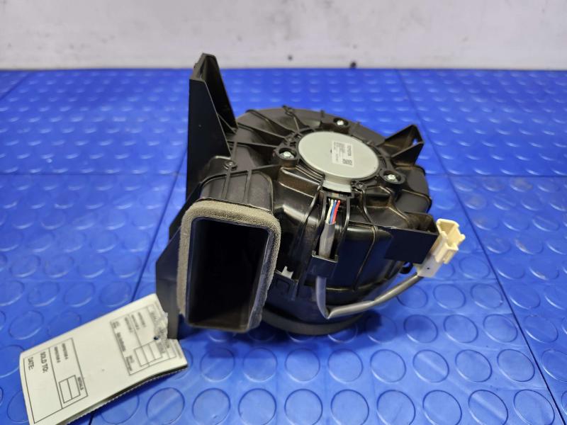 2015 Toyota Prius Blower Motor