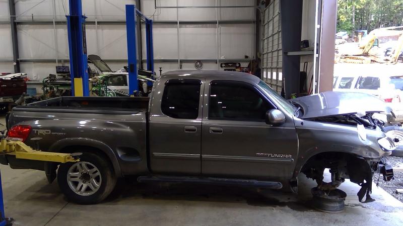 2003 Toyota Tundra Front Door Regulator