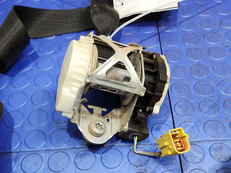2012 Ford F-250 Super Duty Front Seat Belt