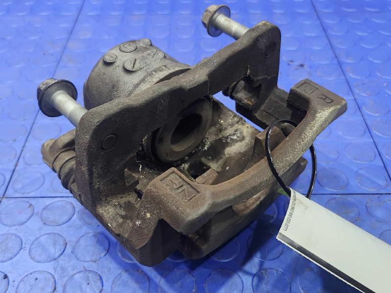 2014 Toyota Prius Caliper