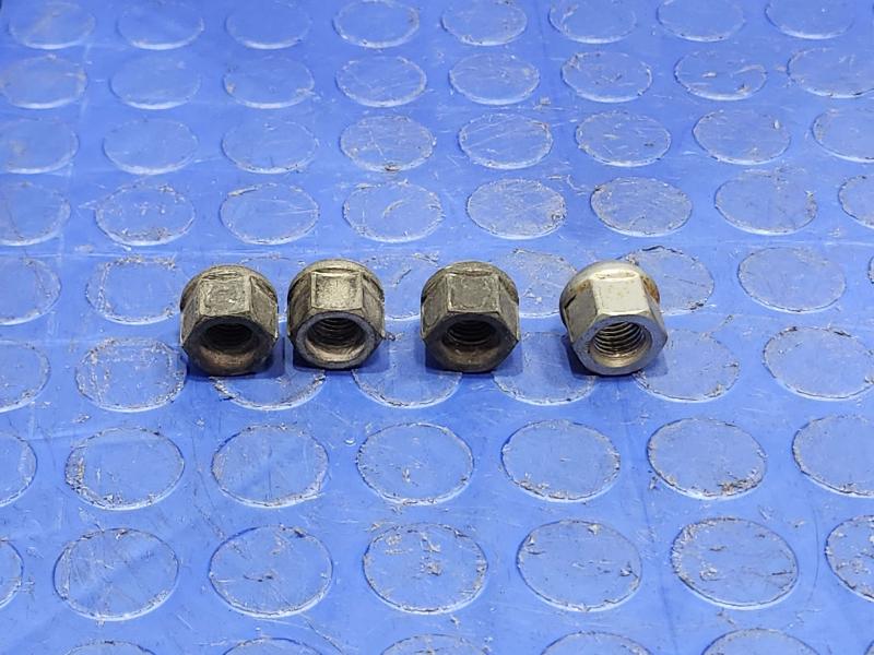 2016 Honda Fit Lug Nuts