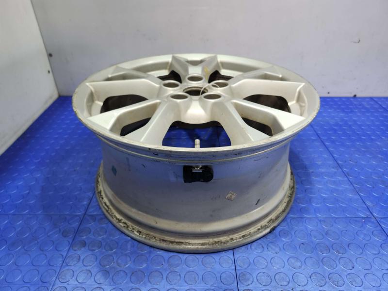 2014 Nissan Maxima Wheel