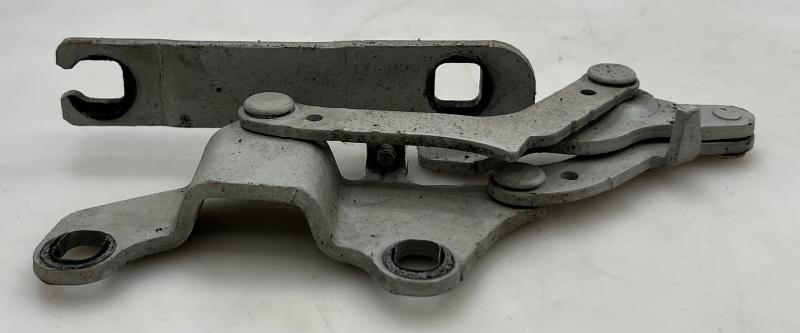 2007 BMW 328i Hood Hinge