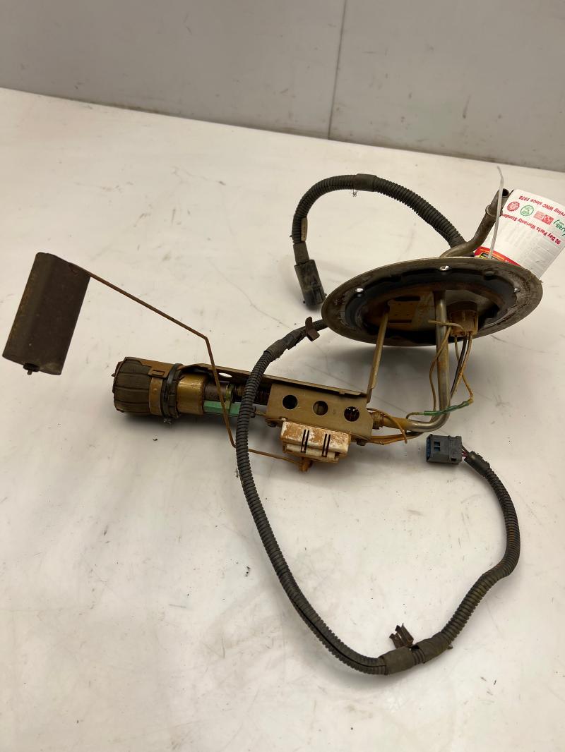 2005 - 2007 Ford Crown Victoria Fuel Pump Assembly w/o Flex Fuel OEM 6W1Z9H307D