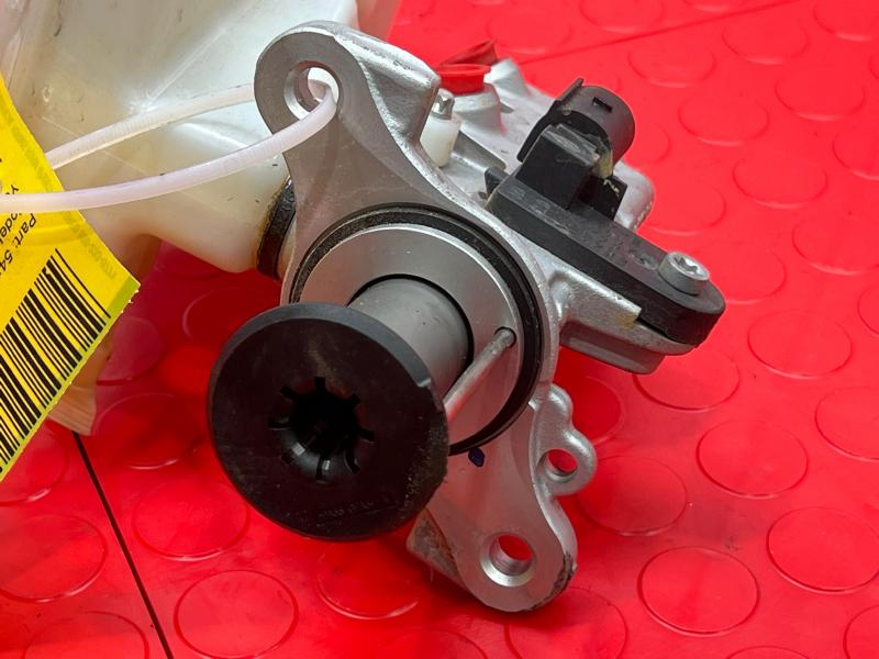 2015-2019 Audi A3 Brake Master Cylinder Assembly Genuine OEM 8V1611021A