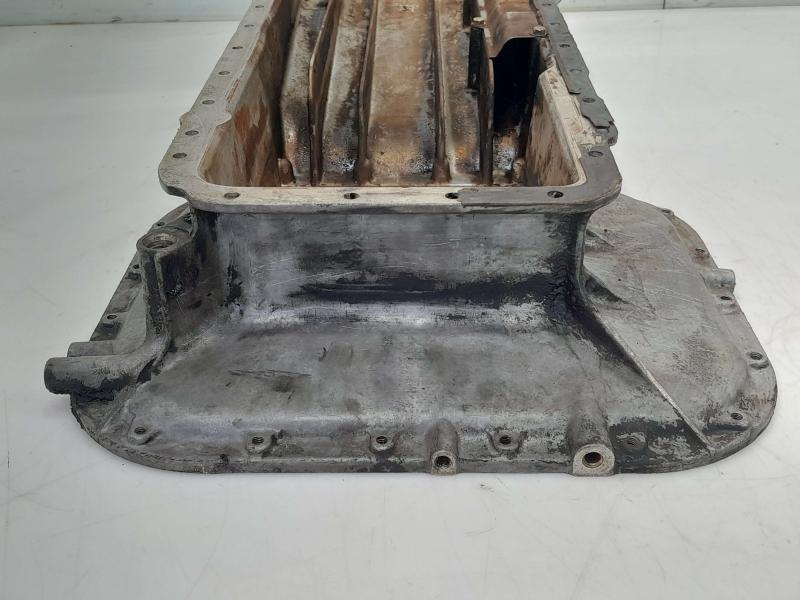 1990 Mercedes 420SEL Oil Pan
