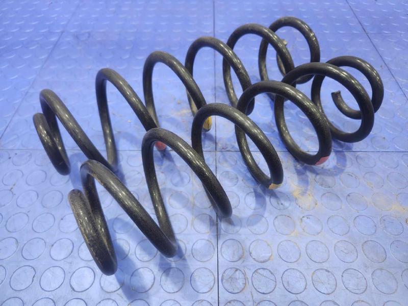 2016 Toyota Prius Coil/Air Spring