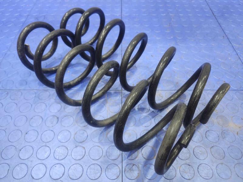 2016 Toyota Prius Coil/Air Spring