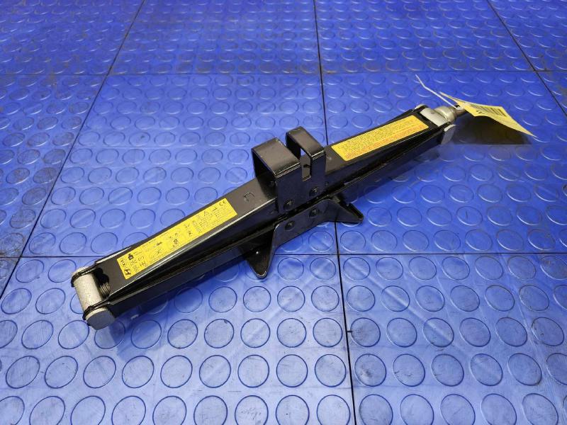 2016-2021 Hyundai Tucson Spare Tire Tools Jack Kit Assembly Genuine OEM 9110D3200