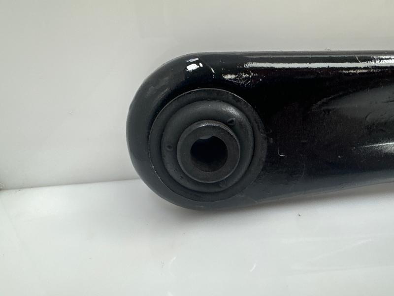 2009 GMC Yukon XL Lower Control Arm Rr