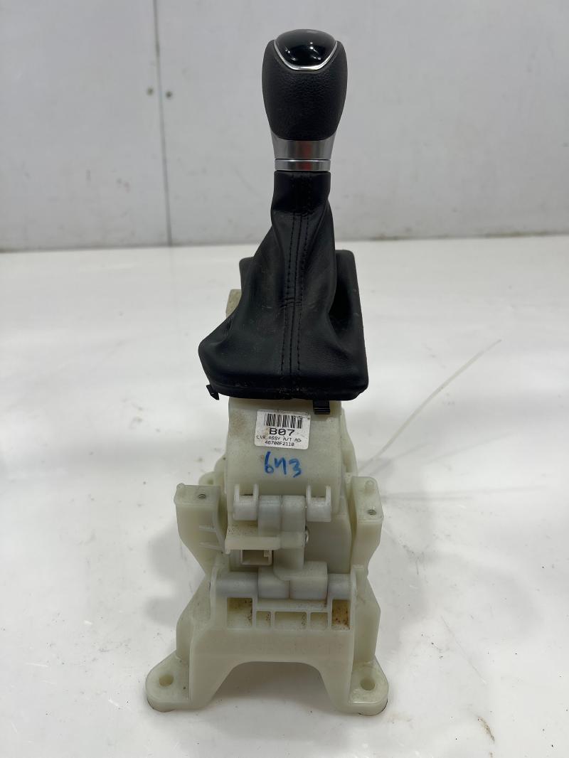 2017 - 2020 Hyundai Elantra 2.0L CVT Automatic Gear Shifter Assembly OEM 46700F2110