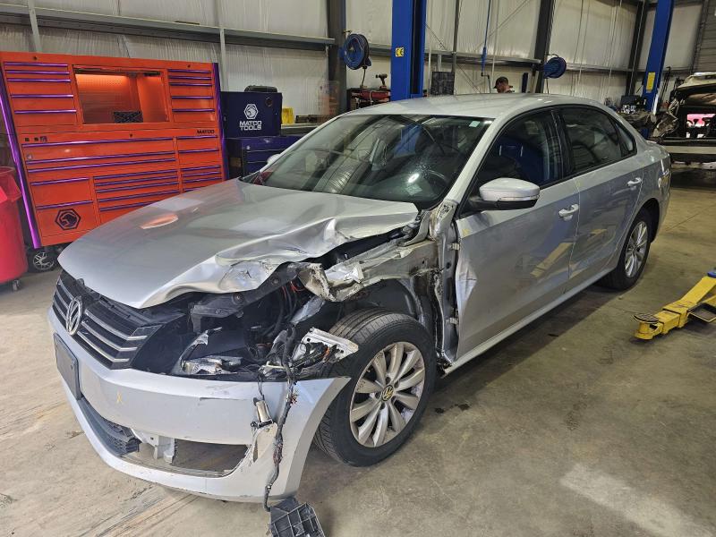 2015 Volkswagen Passat Engine Fuse Box