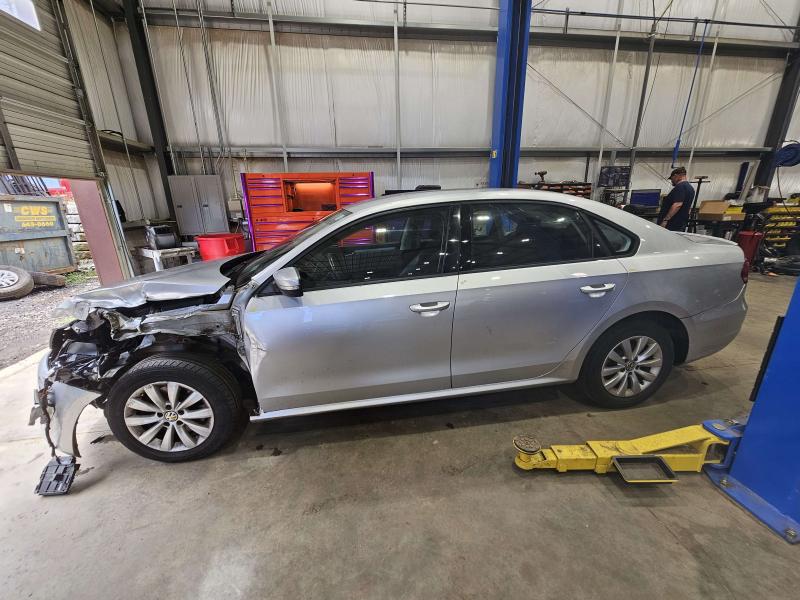 2015 Volkswagen Passat Lower Control Arm Front
