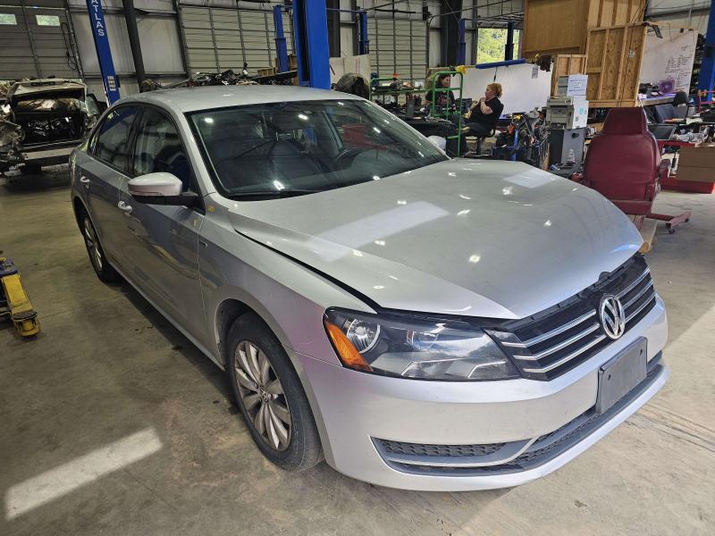 2015 Volkswagen Passat Lug Nuts