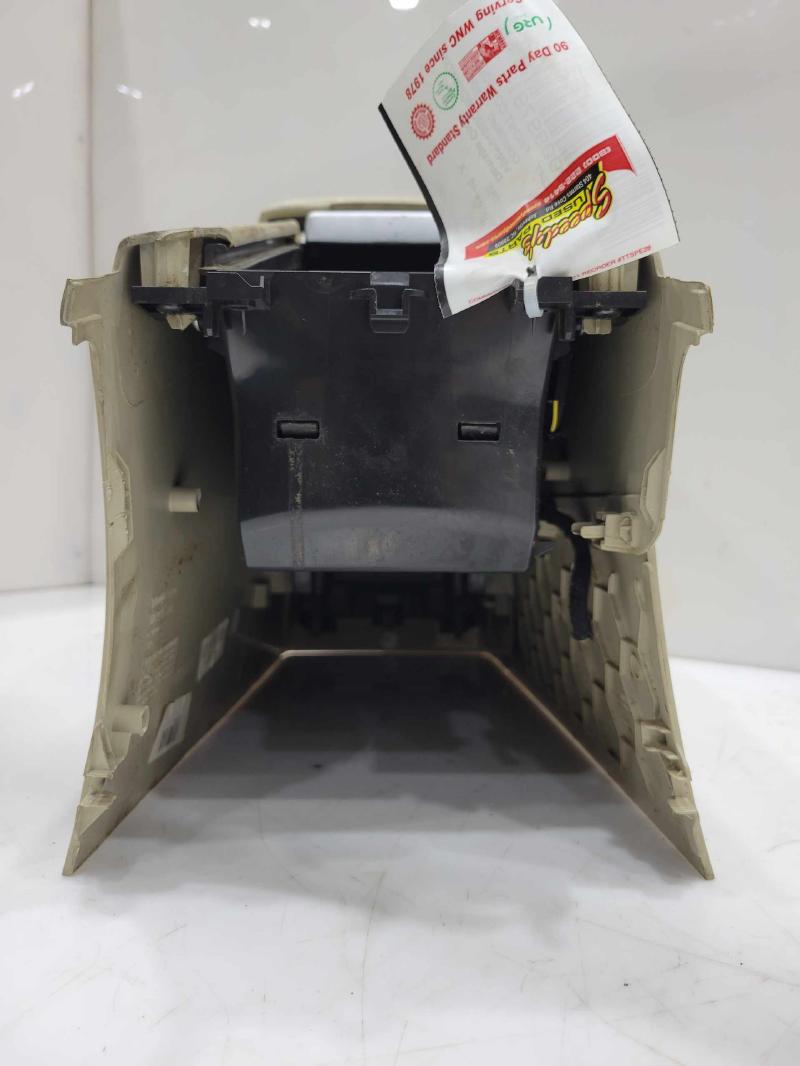 2010 - 2013 Volvo XC60 Center Console Assembly Tan Trim Code 46 OEM 12848289