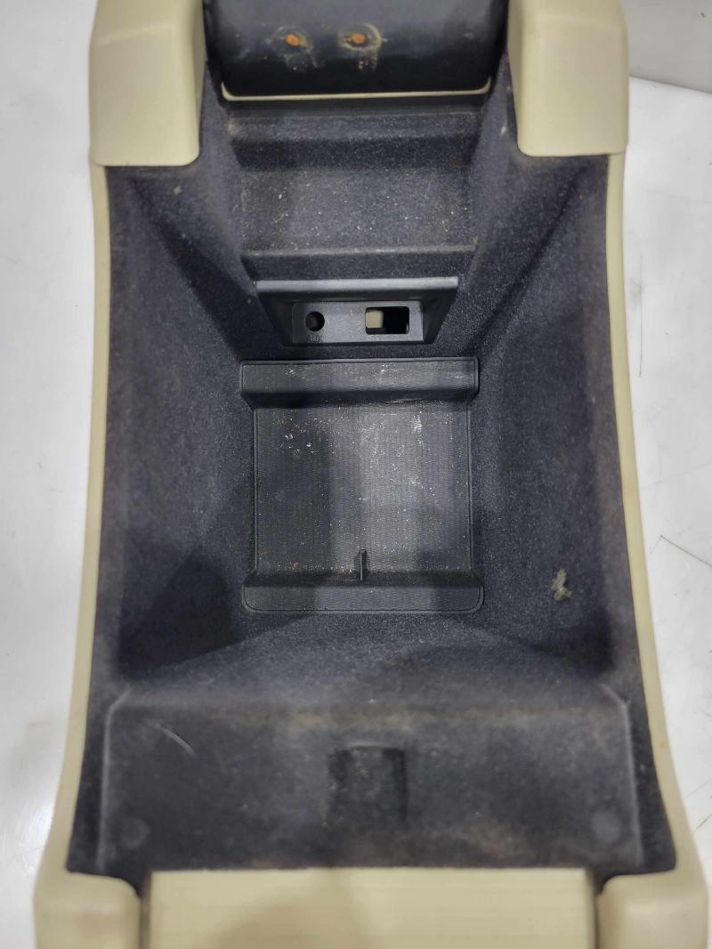 2010 - 2013 Volvo XC60 Center Console Assembly Tan Trim Code 46 OEM 12848289