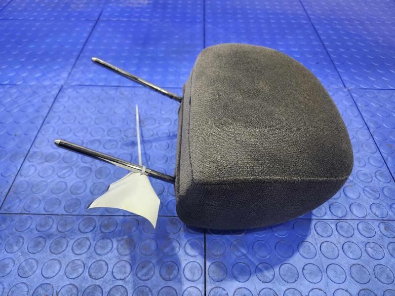 2009 Chevrolet Impala Headrest