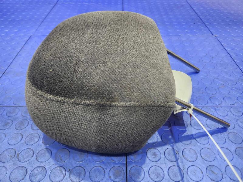 2009 Chevrolet Impala Headrest