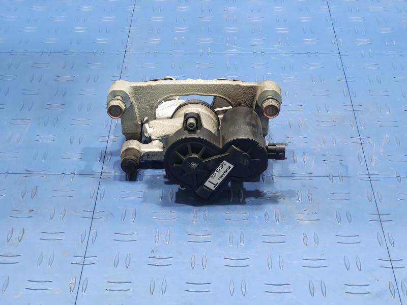 2020 Subaru Forester Caliper