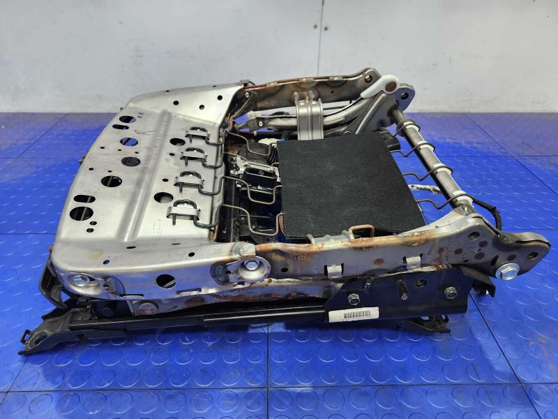 2013 Infiniti FX35 Seat Track