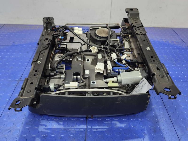 2013 Infiniti FX35 Seat Track