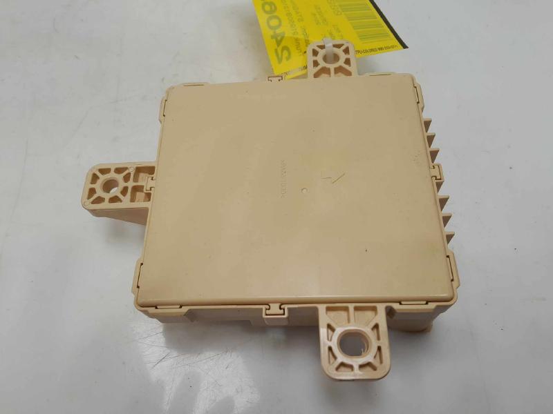 2016 Genesis Genesis Cabin Fuse Box