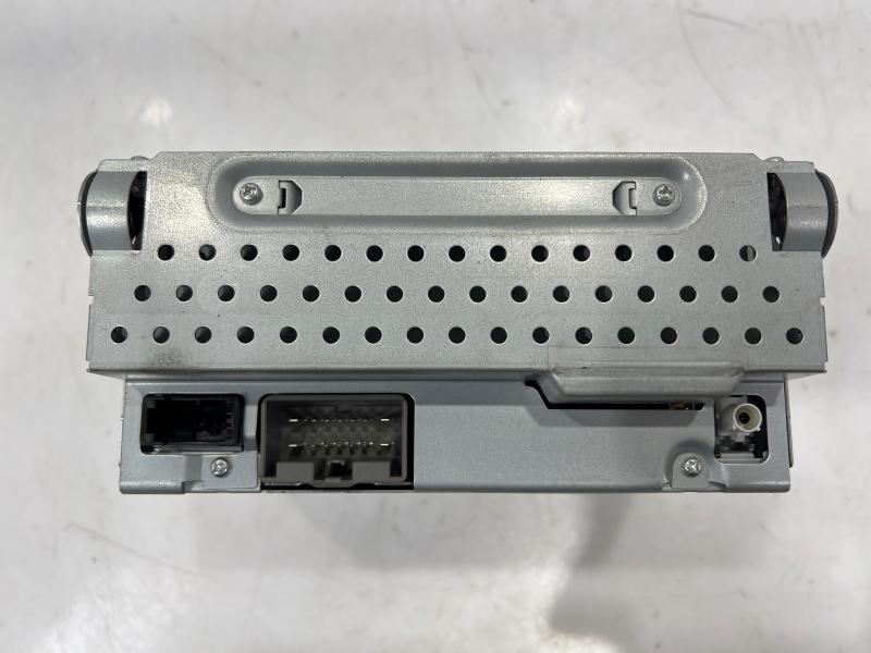2007 - 2009 Jaguar XK Radio Receiver AM FM CD OEM 6G9N-18C815-TA