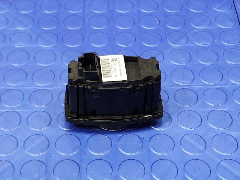 2015 Ford F-150 Headlight Switch (Dash Mtd)