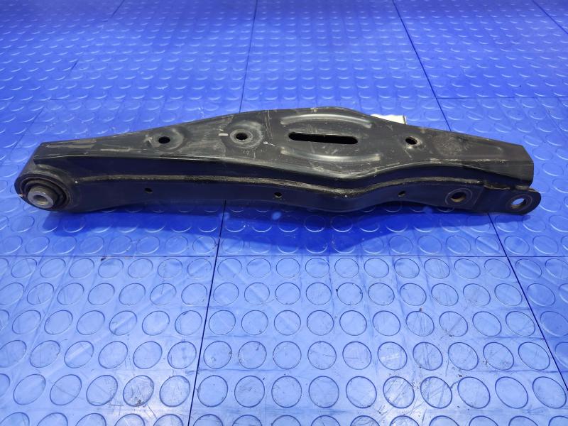 2017 Kia Sorento Lower Control Arm Rr